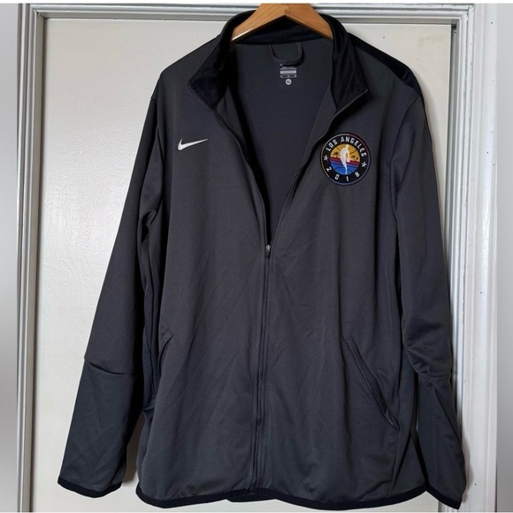 Women's Dark Gray Nike NBA 2018
LA ALL STAR GAME TRACK
JACKET - Picture 1 of 5